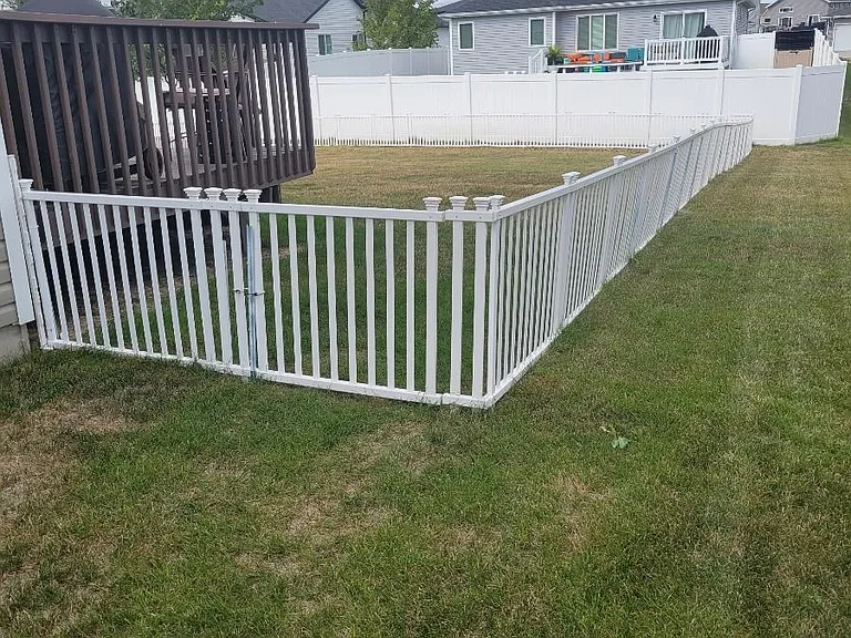 820 Cathy Dr W — Photo 4