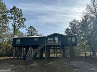 963 Saint Marys River Bluff Rd, Saint George, GA 31562