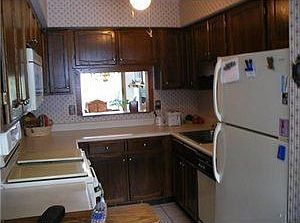 3rd image of 4716 Baywood
