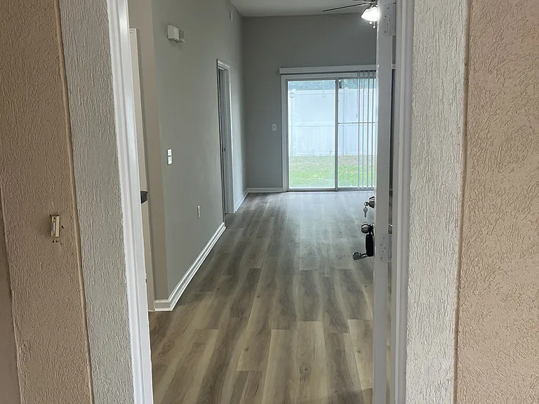 5101 Playpen Dr #2 — Photo 2
