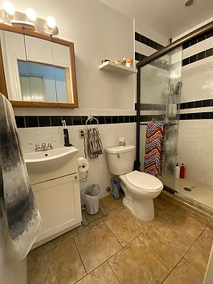 Rented by R New York | media 24