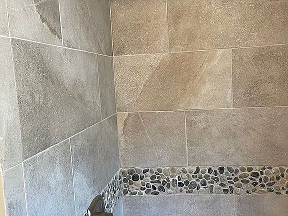 5th image of 5144 Village Cir E #1