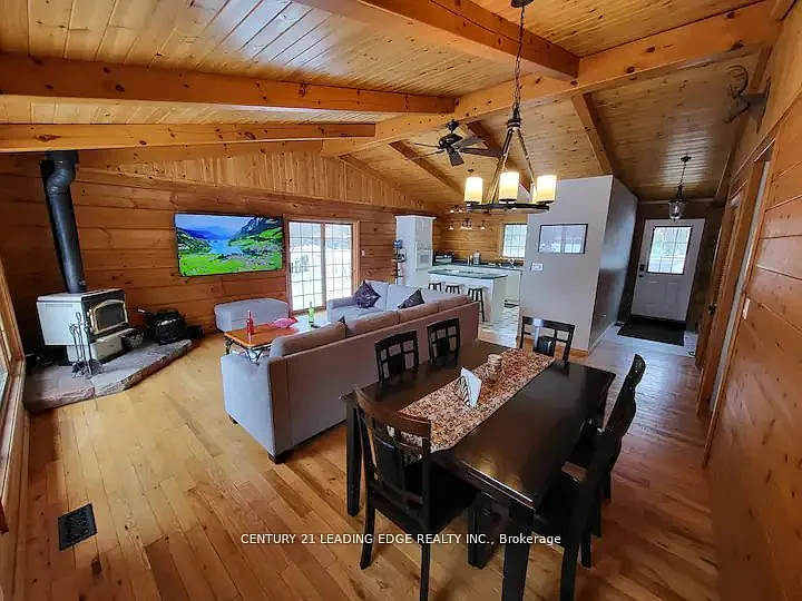 3 bed, $3,500 — Photo 4