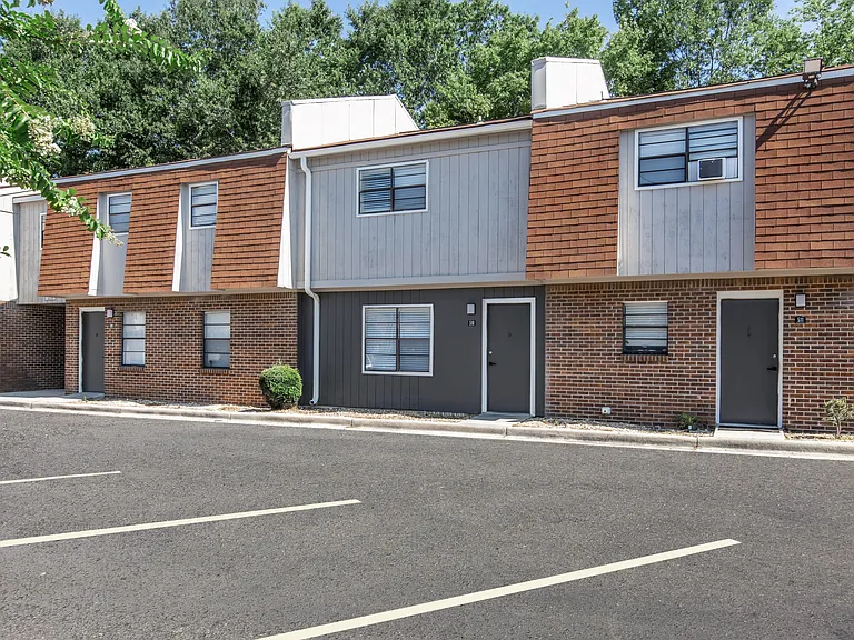 Brookridge Apartments — Photo 31