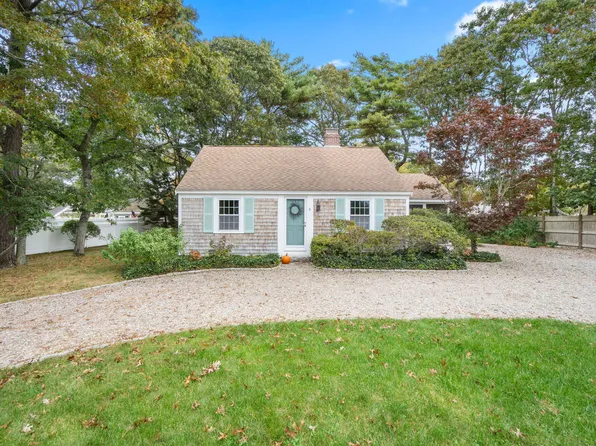 8 Mayflower Lane, South Yarmouth, MA 02664