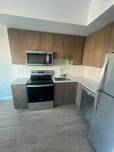708 Woolwich St #319 Photo 1