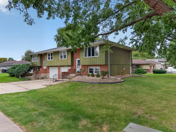 1520 Adams St, Ottawa, IL 61350