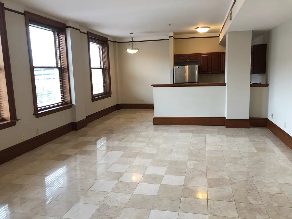 1 bed, 881 sqft, $1,400 — Photo 3