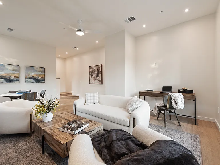 4000 Greystone Dr — Photo 29