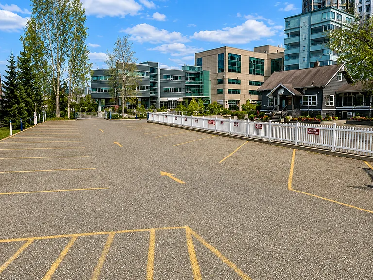 Fully-Furnished Units in Downtown Anchorage, AK | Anchorage Grand Apartments — Photo 13
