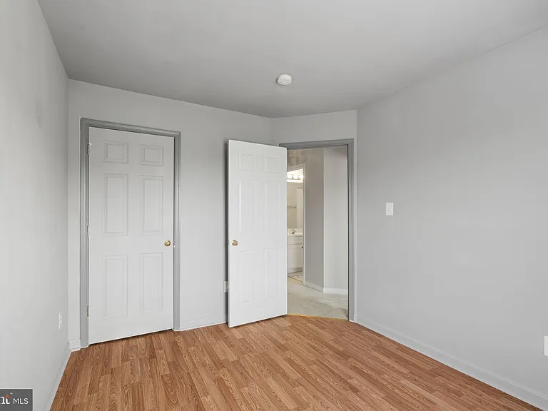 1026 Longview Ln — Photo 17