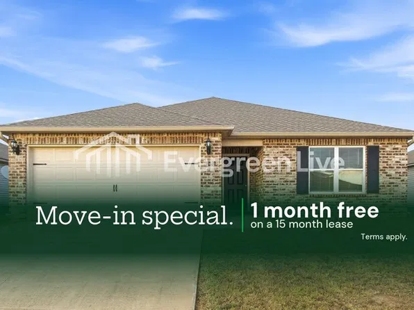 16380 Natchez Dr, Moundville, AL 35474