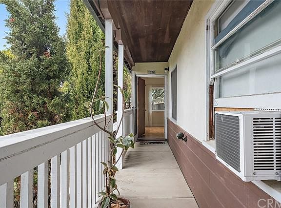 5th image of 1374 Fredericks St