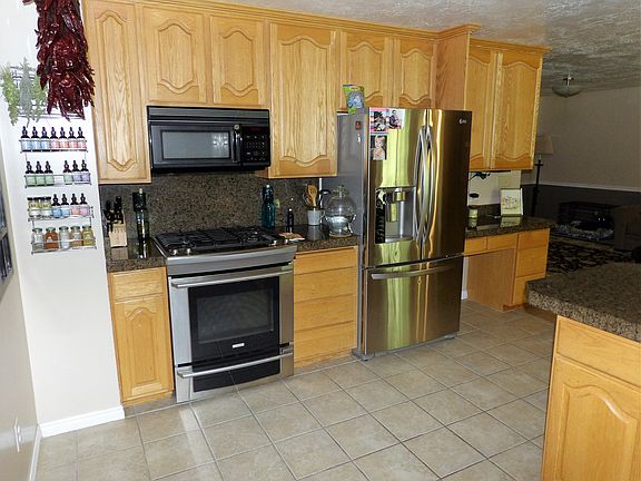 4th image of 2296 E Gambel Oak Dr