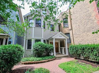 3652 N Marshfield Ave #2, Chicago, IL 60613