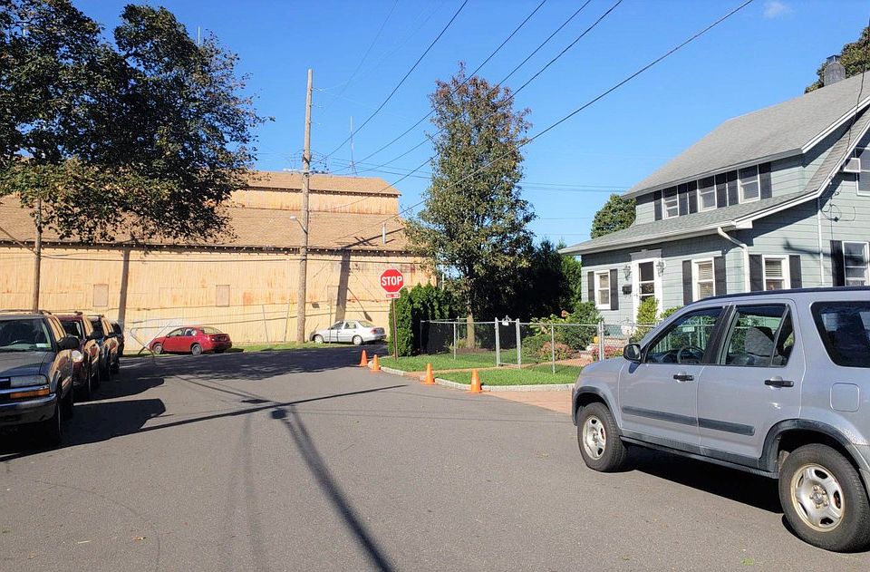 5 3rd Ave, Huntington Station, NY 11746 Zillow