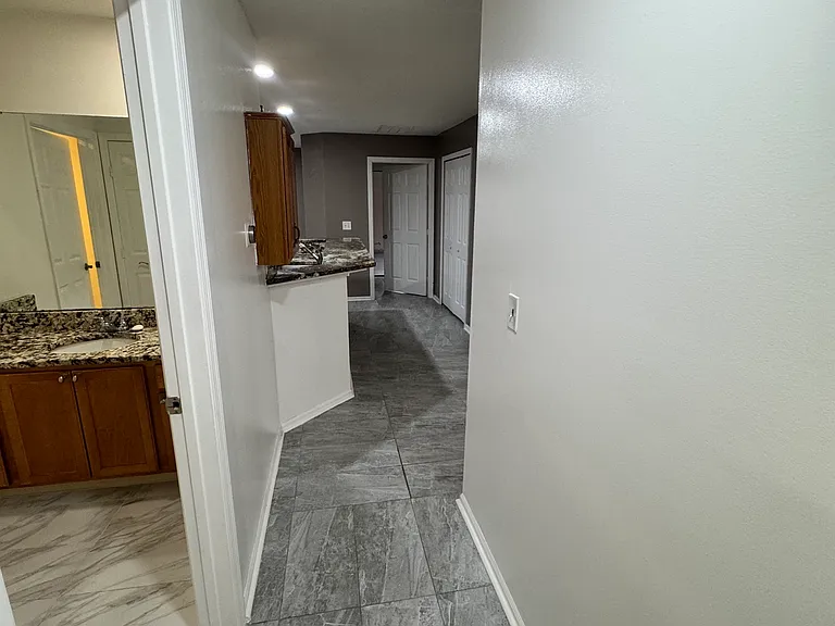 5134 Vinings Blvd — Photo 16