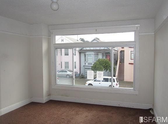 3rd image of 758 Vienna St