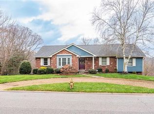 145 Cassia Dr, Clairton, PA 15025
