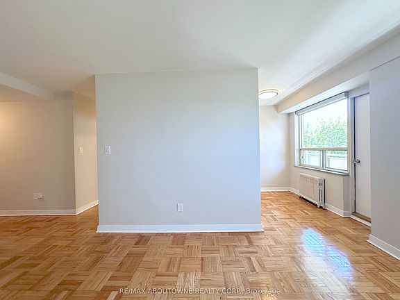 4th image of 565 Avenue Rd #506