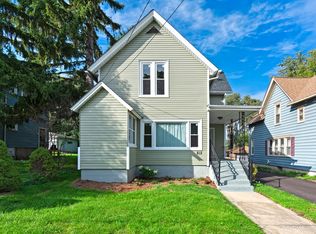 812 Oak St, Elgin, IL 60123