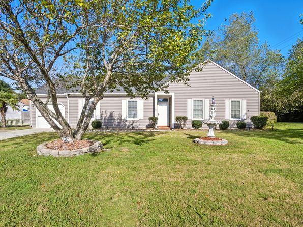 300 Creekwood Dr