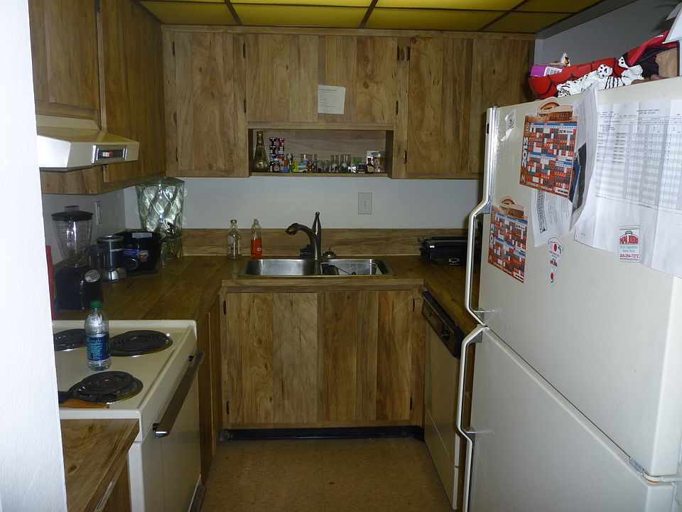 1st image of 9301 SW 92nd Ave APT 302-C