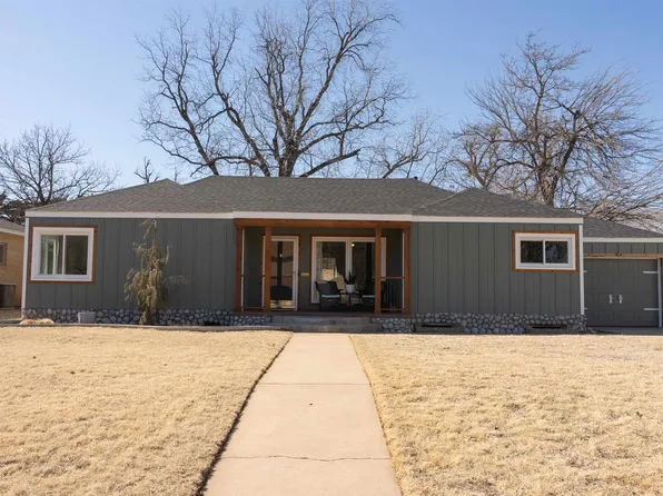 1305 18th St, Woodward, OK 73801