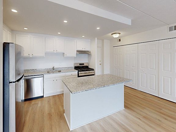 5th image of 5435 Claybourne St #83f9ad95b