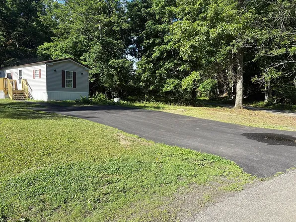 2 Devilwood Ln, Napanoch, NY 12458
