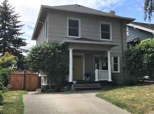 917 N 49th St, Seattle, WA 98103