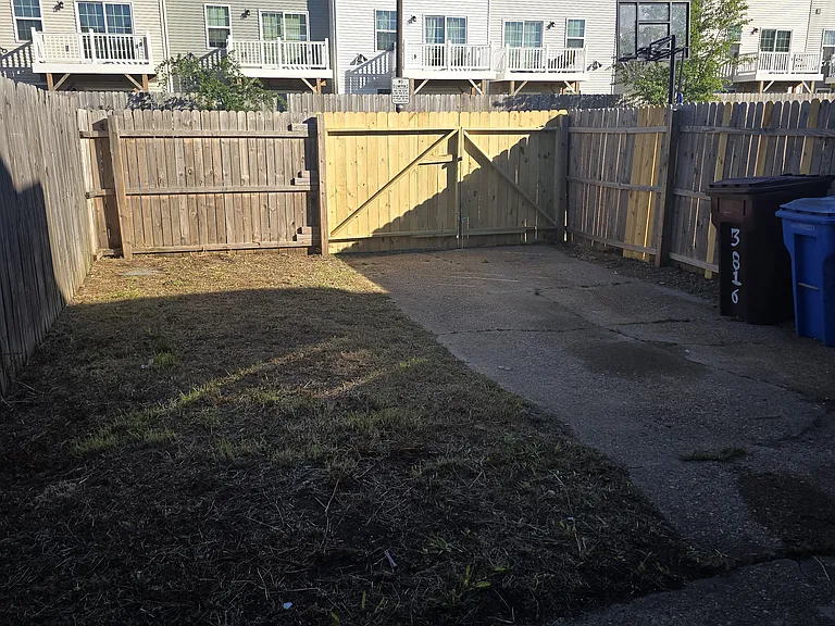 3809 Schooner Trl — Photo 4