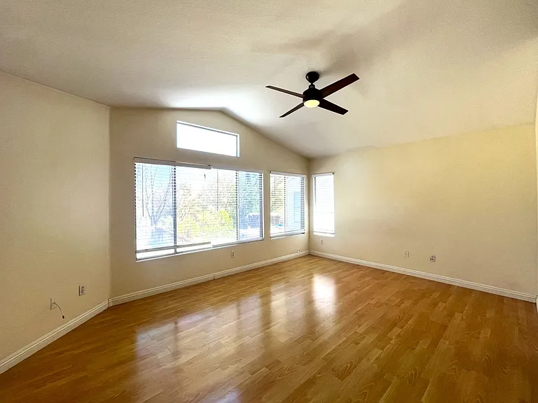 635 Shenandoah Rd — Photo 21