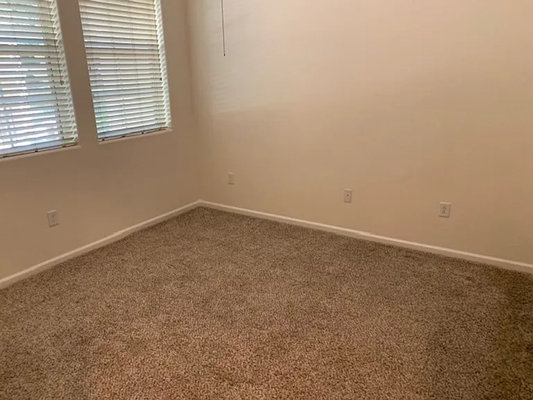 124 N California St #14 — Photo 10