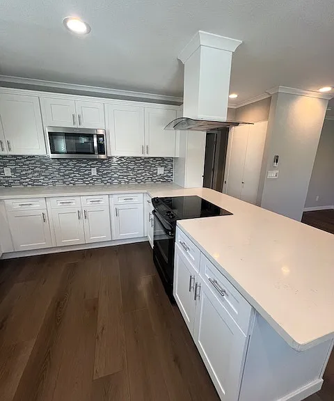 Alamo Dr — Photo 4