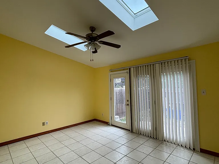 5120 Radnor Ct — Photo 8