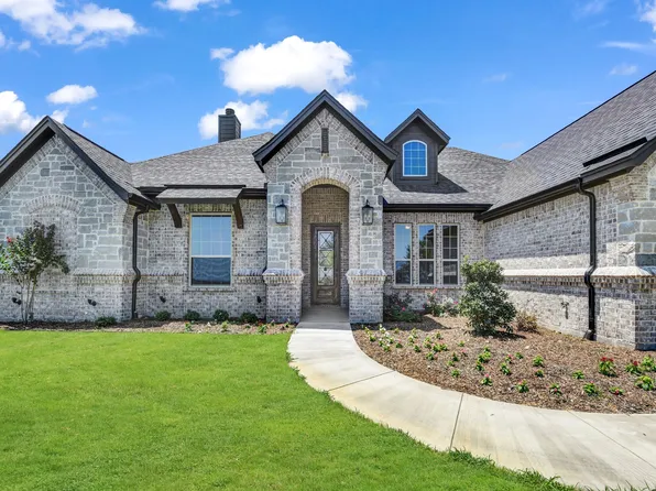 145 Fan Mill Trl, Weatherford, TX 76085