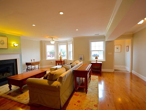 3rd image of 15 Park Ave Unit 104