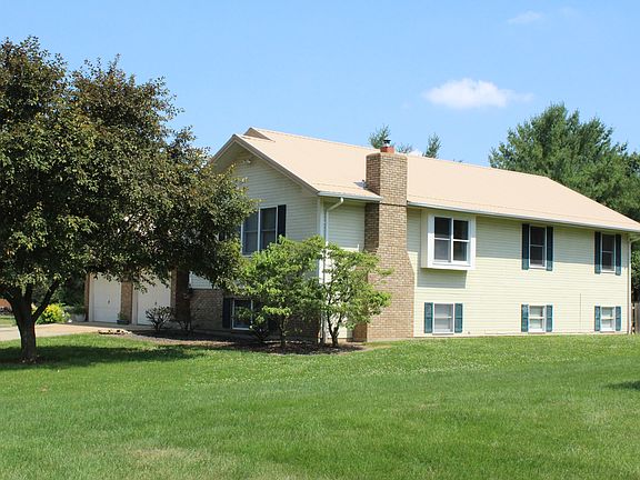 2nd image of 224 Hawthorne Dr