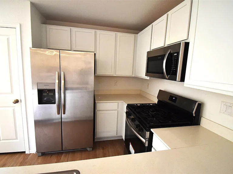 3326 Spanish Oak Ln — Photo 4