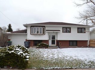 6931 Bonneville Pl, Cheyenne, WY 82009