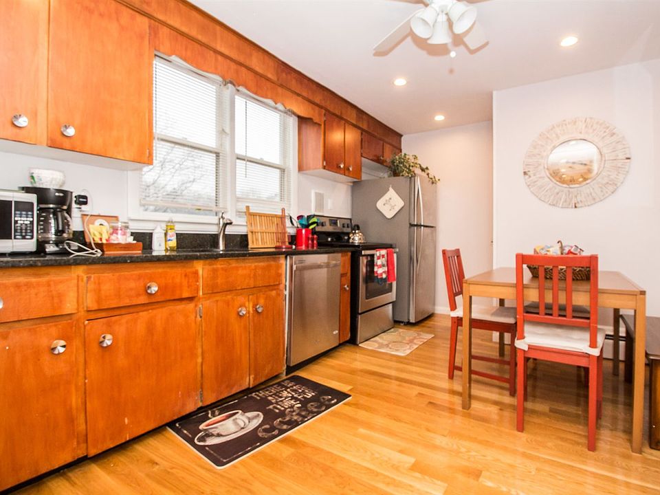 landlord_unit_photo_43338772_20