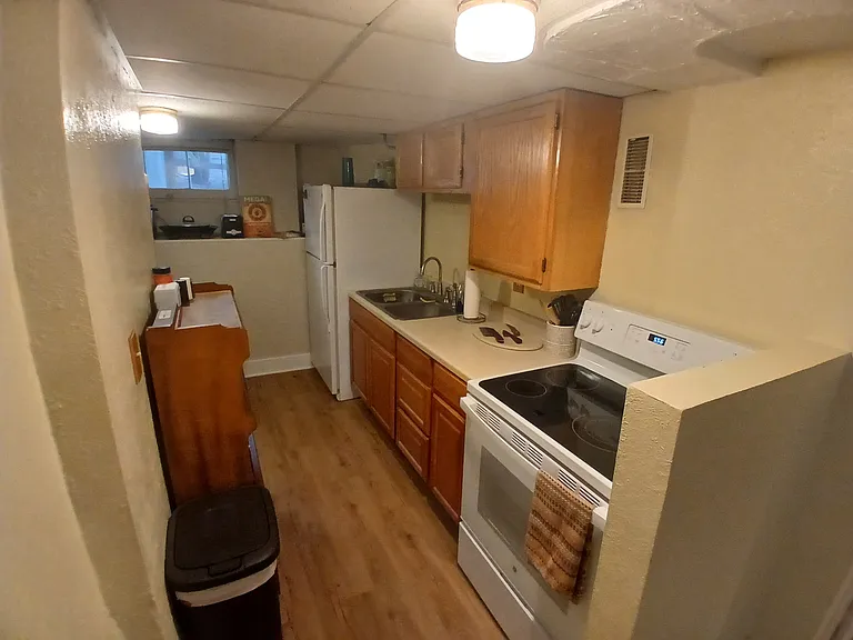 1214 11th St #BASEMENT — Photo 5