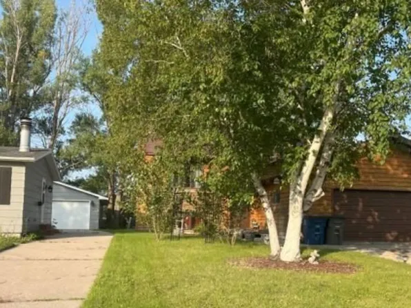 1849 29th Street Cir S, Moorhead, MN 56560