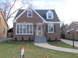 2329 S 15th Ave, Broadview, IL 60155