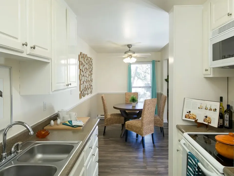 Bayside Apartments