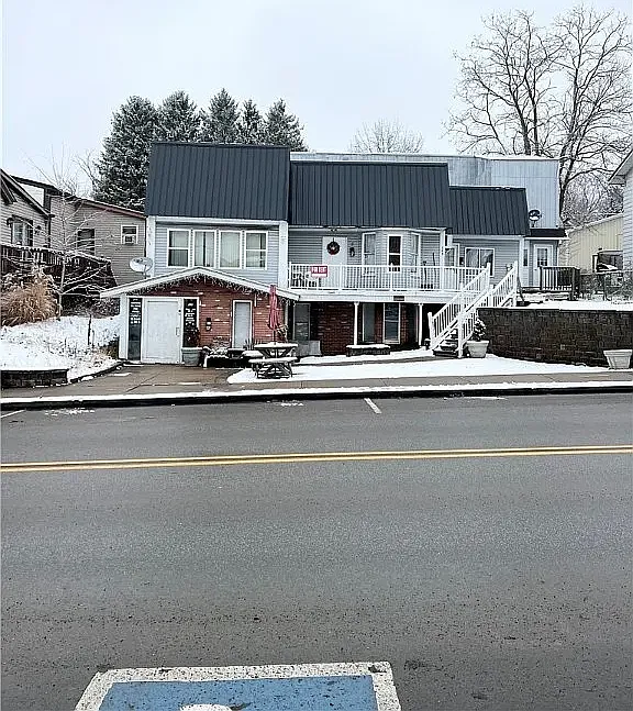 1 bed, 420 sqft, $575 — Photo 1