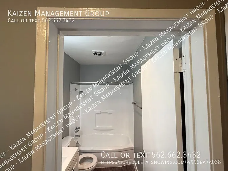 1090 Walnut Ave #8 — Photo 14