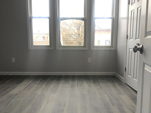 4th image of 90 Pearsall Ave #51Y