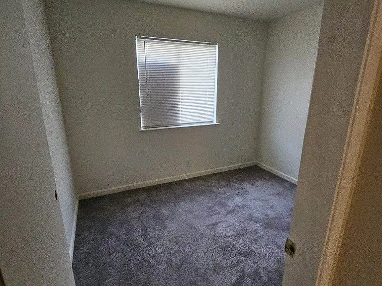 1048 Jean Ave — Photo 22